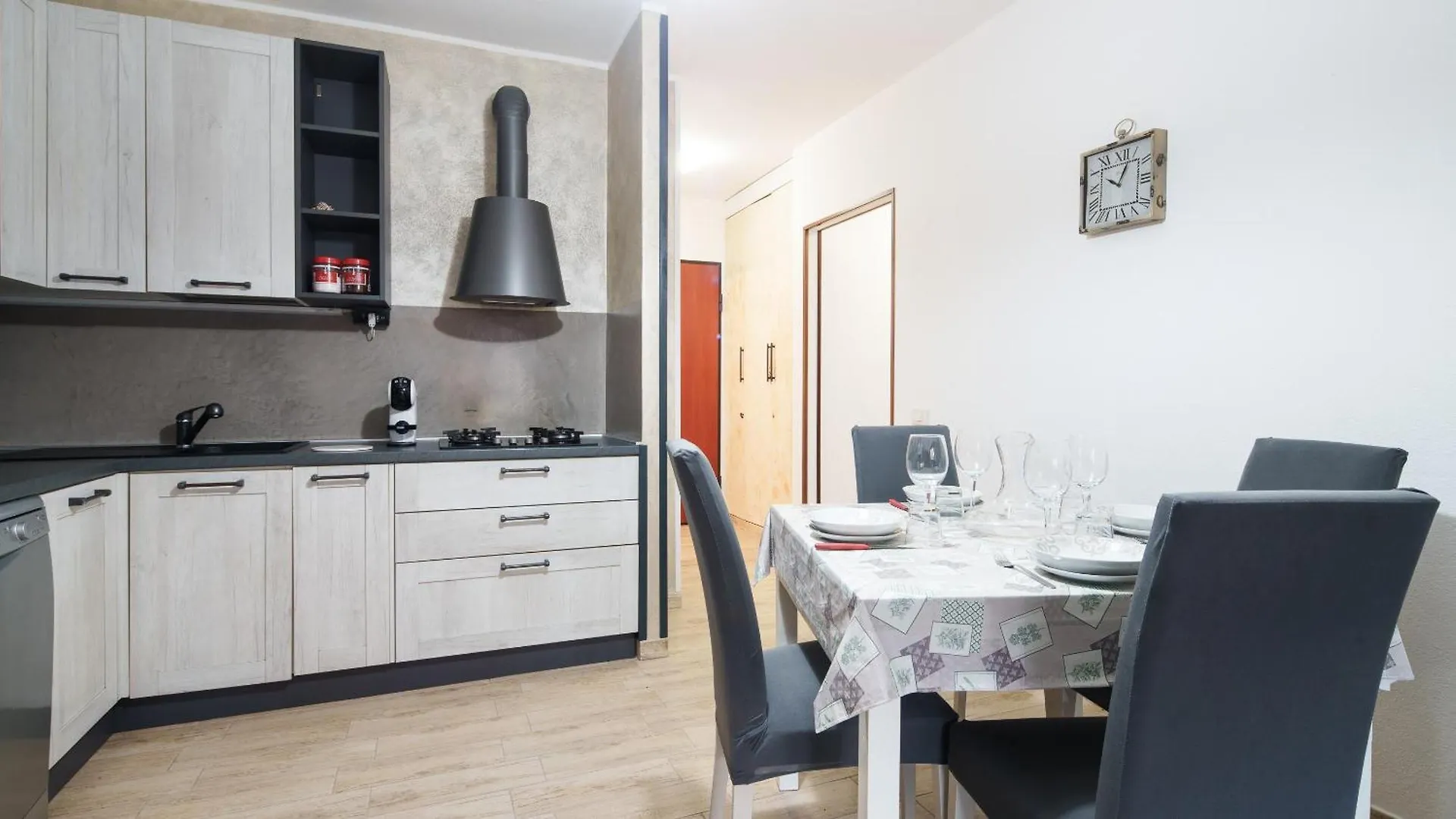 Gabrys House Διαμέρισμα Όλμπια